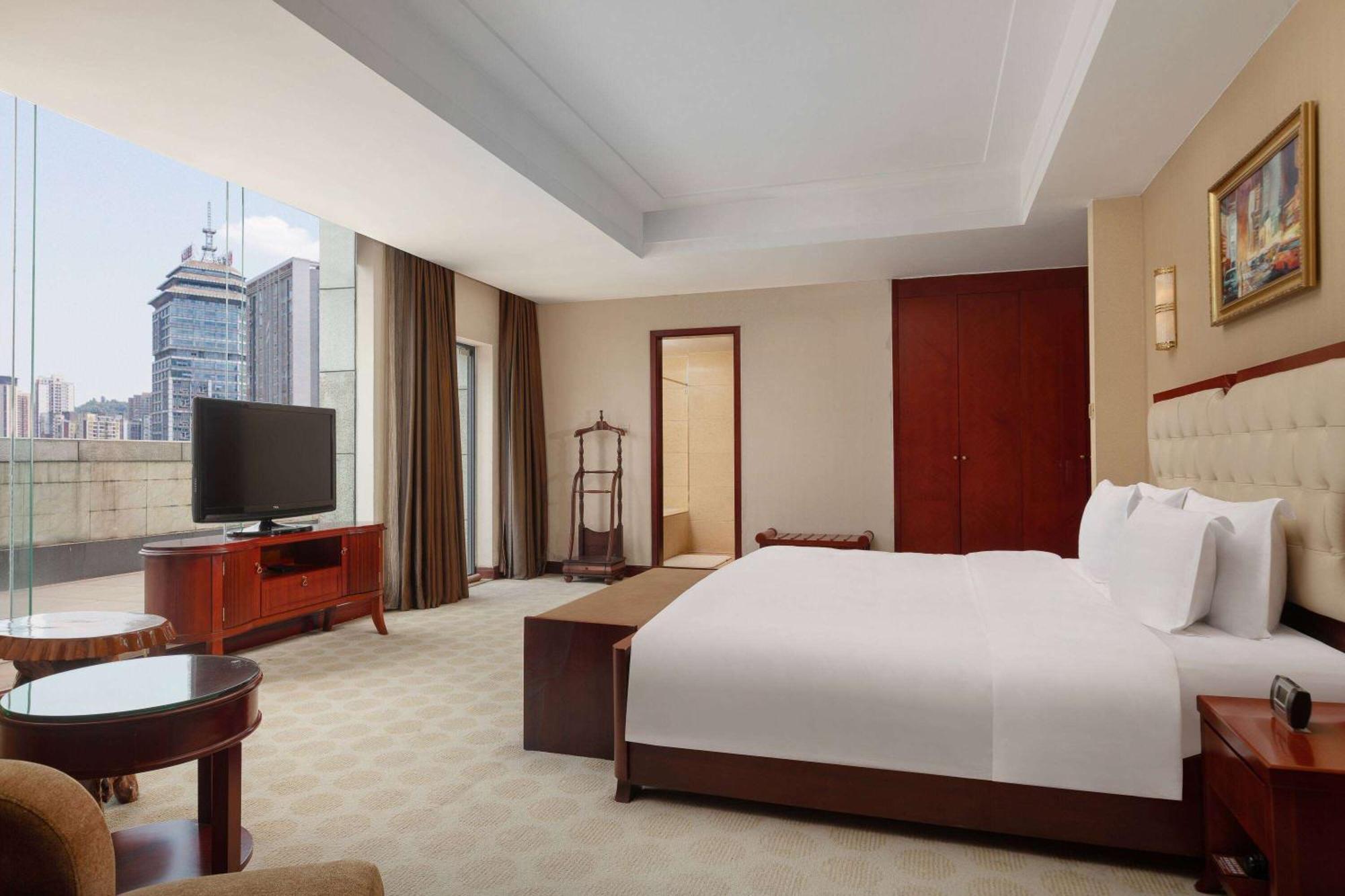 Ramada Plaza By Wyndham Chongqing West Hotel Buitenkant foto
