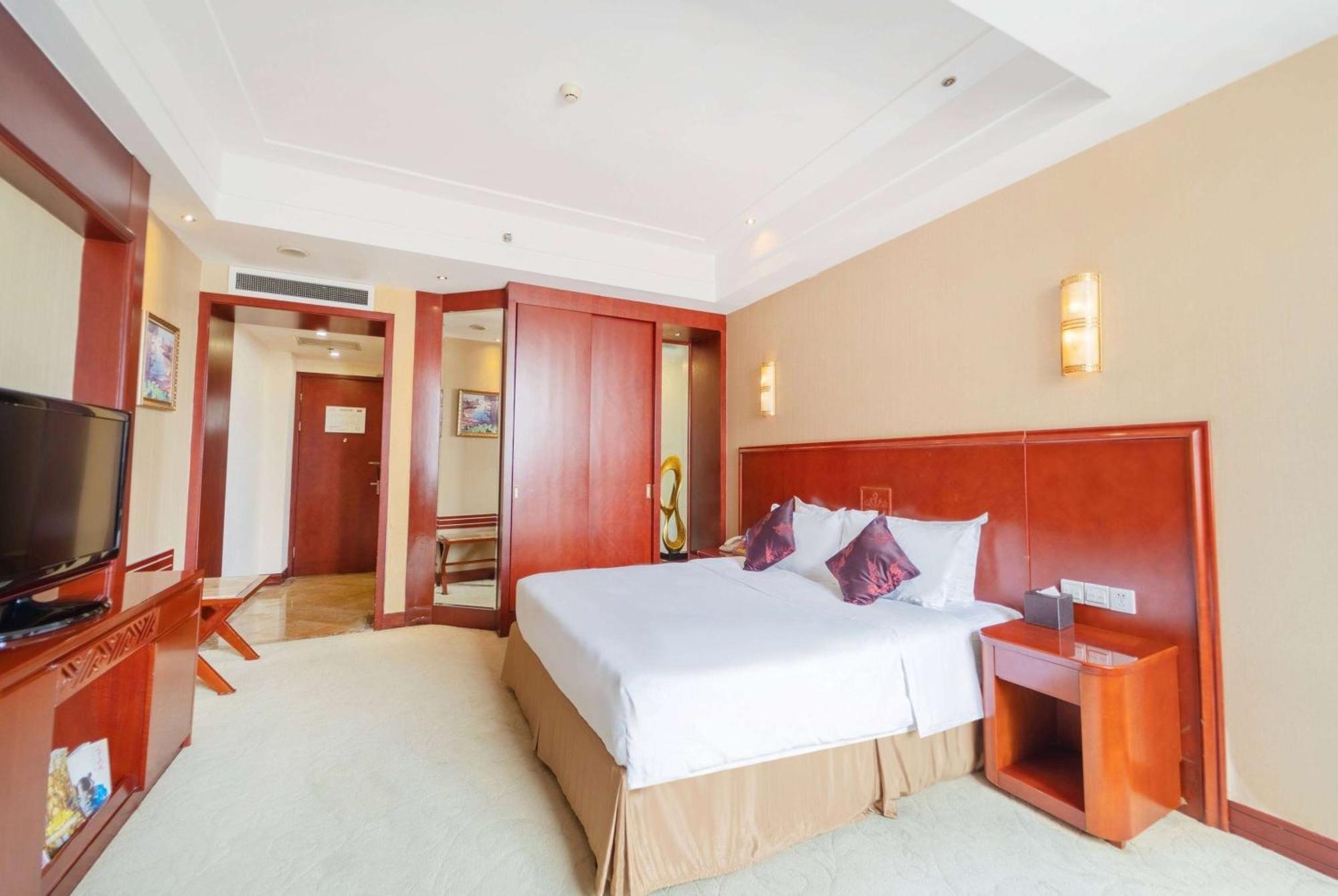 Ramada Plaza By Wyndham Chongqing West Hotel Buitenkant foto