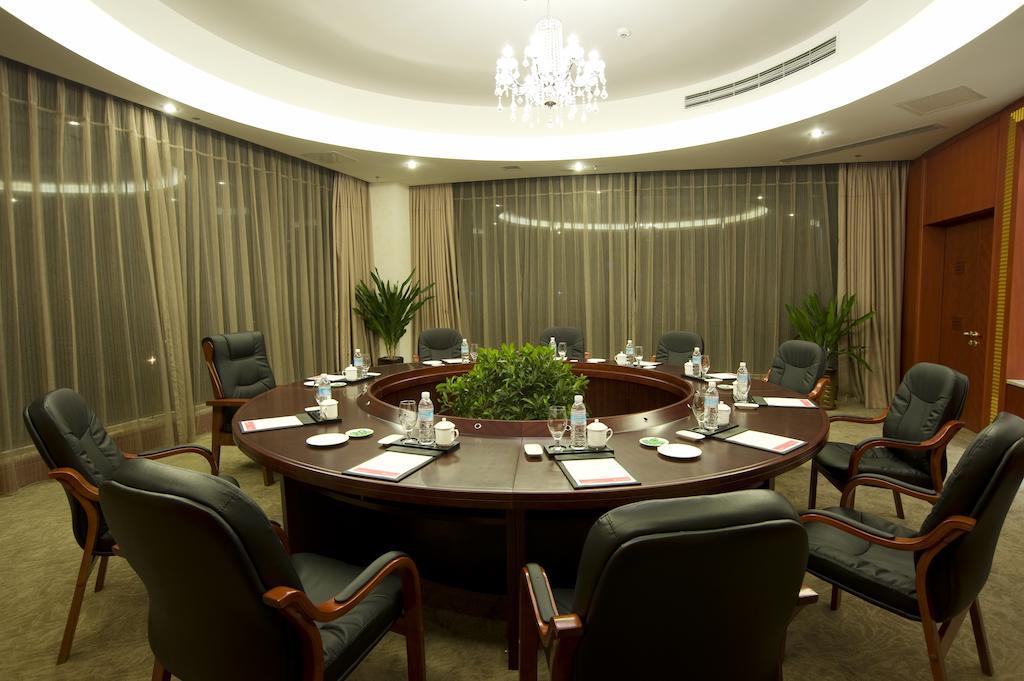 Ramada Plaza By Wyndham Chongqing West Hotel Buitenkant foto