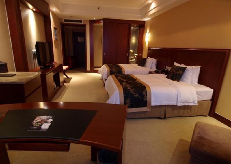Ramada Plaza By Wyndham Chongqing West Hotel Buitenkant foto